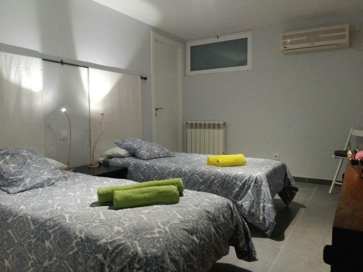 Apartment Cozy 10 Minutes From The Heart Of *