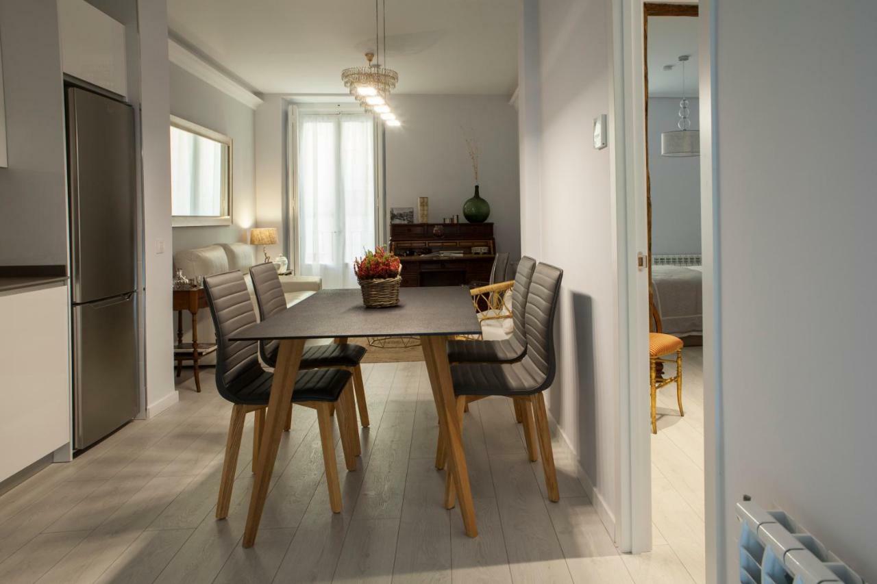 Apartamento Elegante Y Espacioso, Junto A La Plaza Mayor *