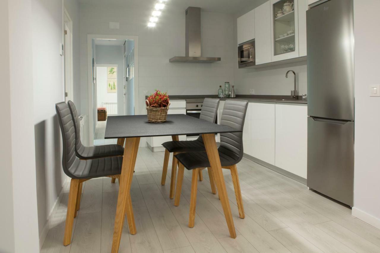 Apartamento Elegante Y Espacioso, Junto A La Plaza Mayor *