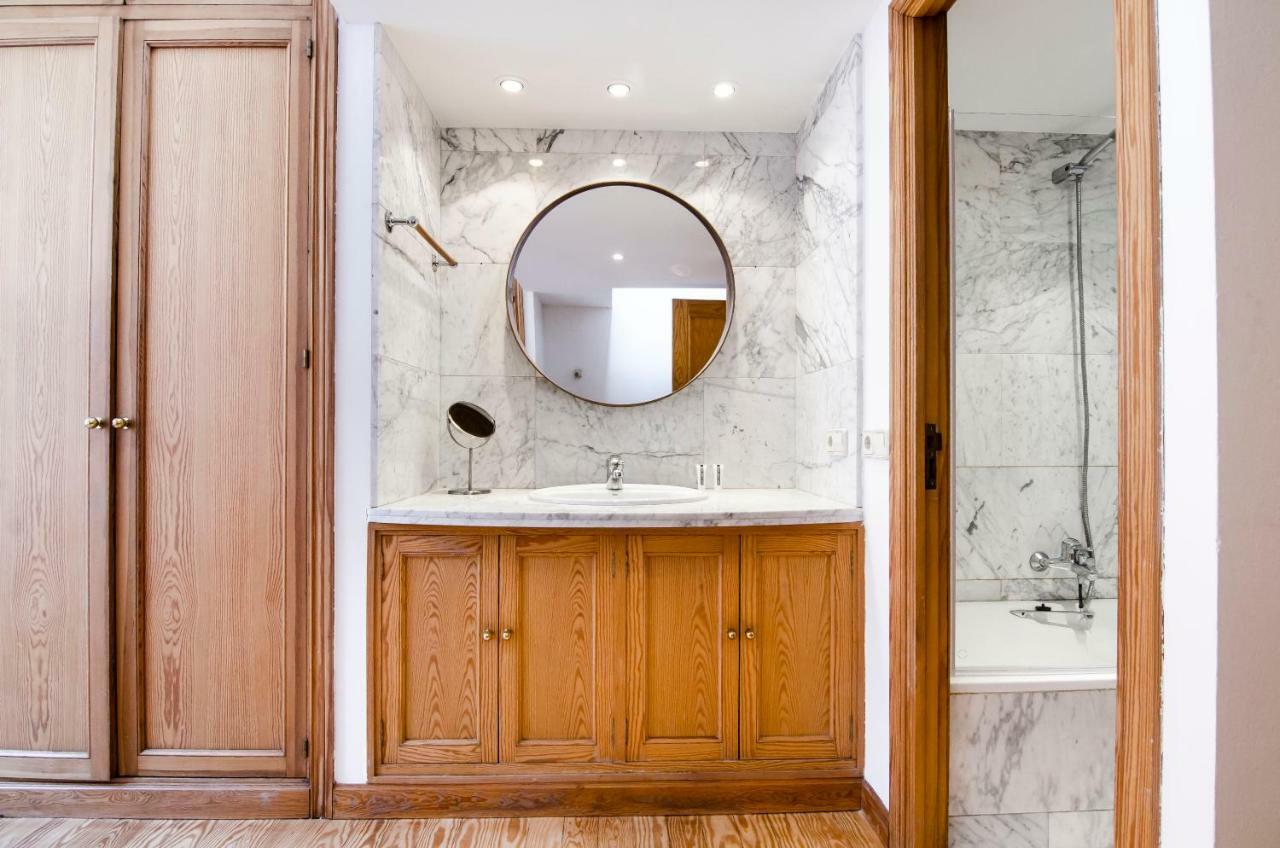 Fresa, 3 * Madrid