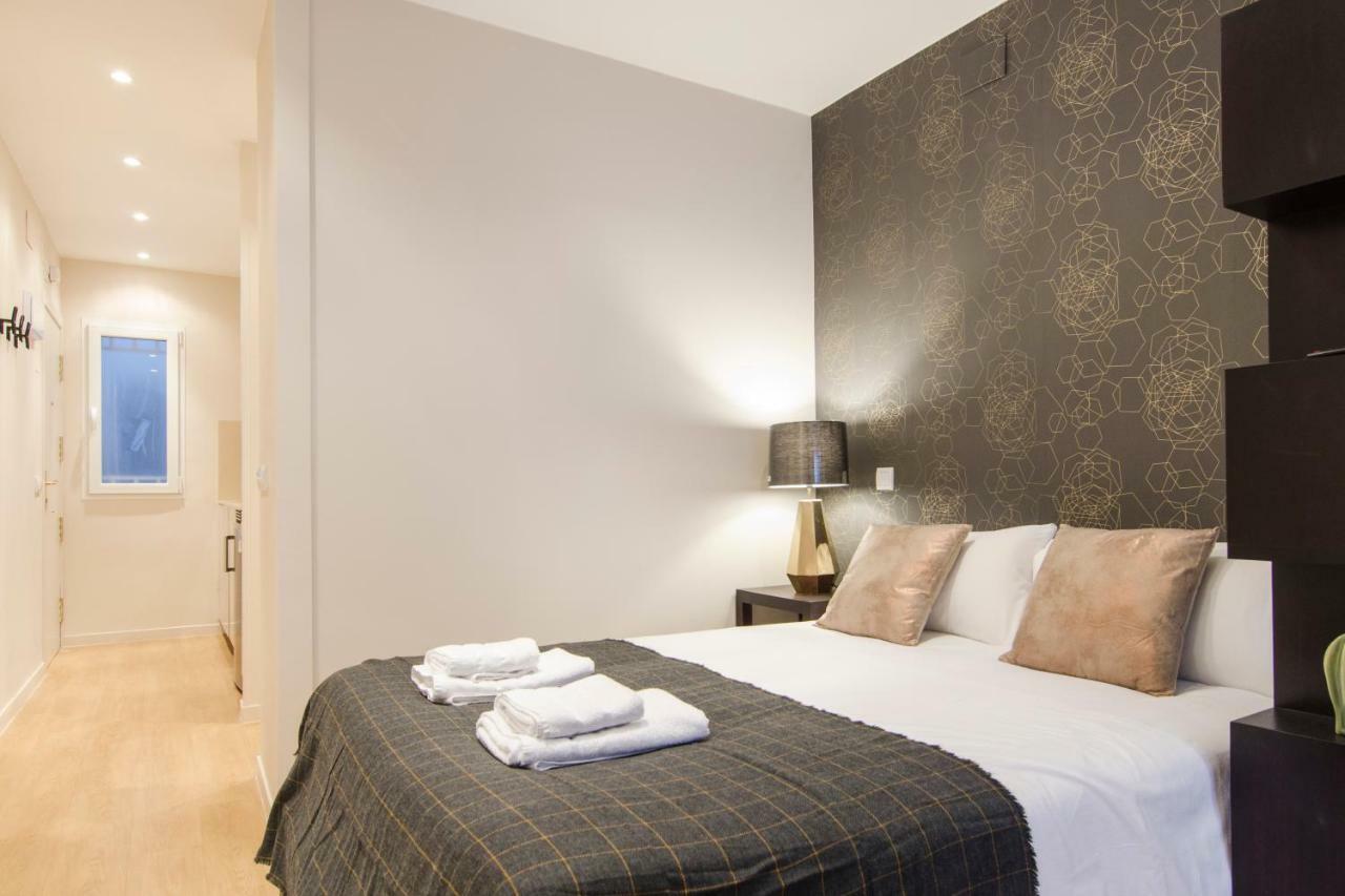 Plaza De Pedro Zerolo, 2 * Madrid