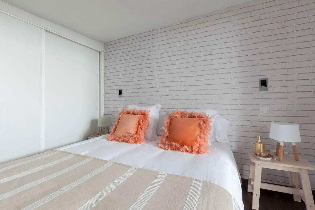Stunning Newly Refurbished Loft At Malasaña's Heart