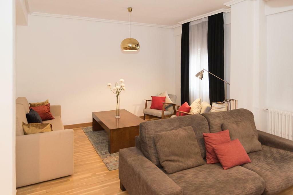 Apartamento Bonito Cerca De La Plaza Mayor *