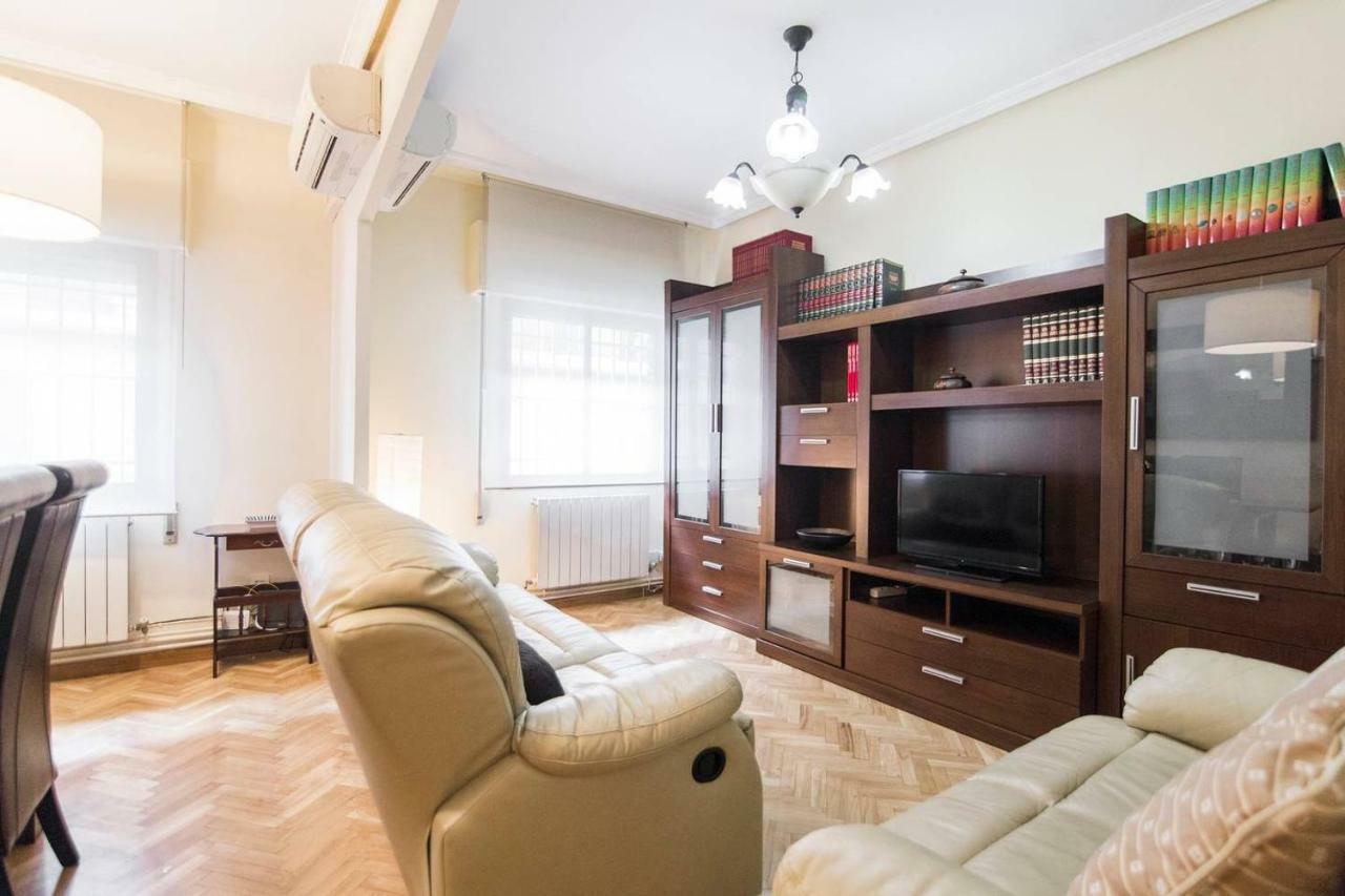 & Private Terrace Wifi + Aircon Apartamento Madrid