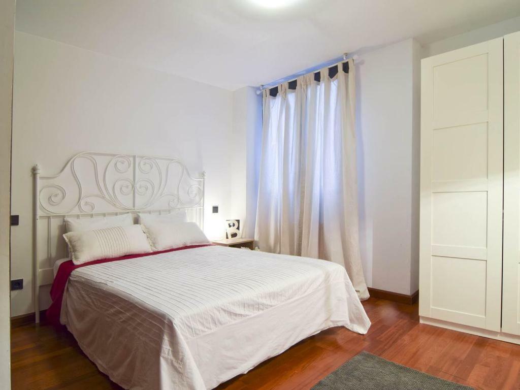 Delagua Rastro-parking Gratuito * Madrid