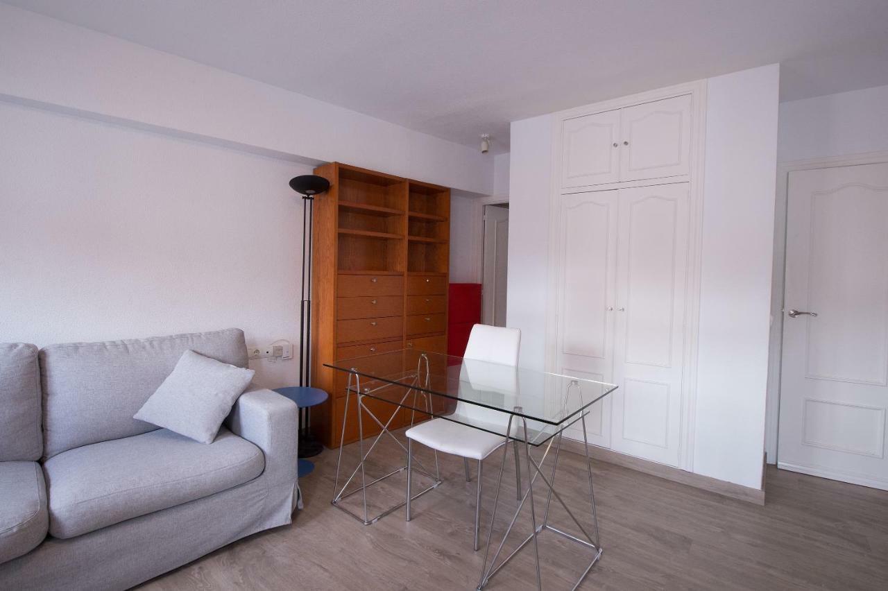 Apartamento For Rastro - La Latina