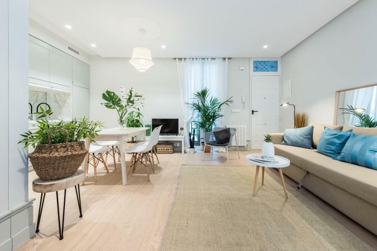 Apartamento Explore From A Warm With Patio At A Newly Refurbished Manorial Building