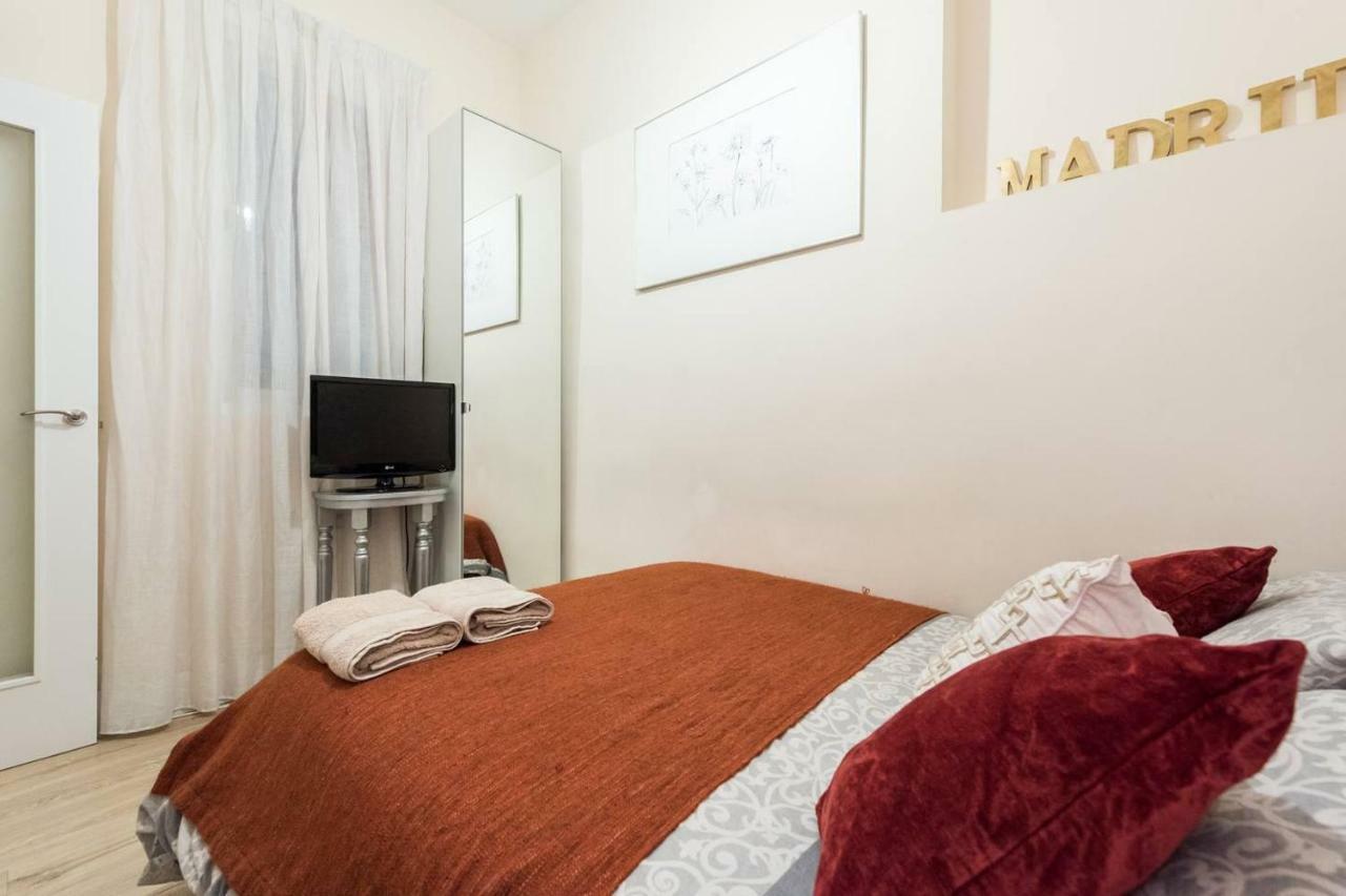 Apartamento En Calle Relatores Madrid