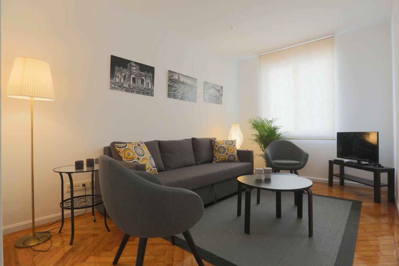 Living Center Puerta Del Sol Apartamento *