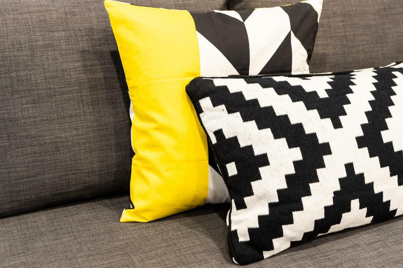 Apartamento Bnbholder Black & Yellow Design Sol