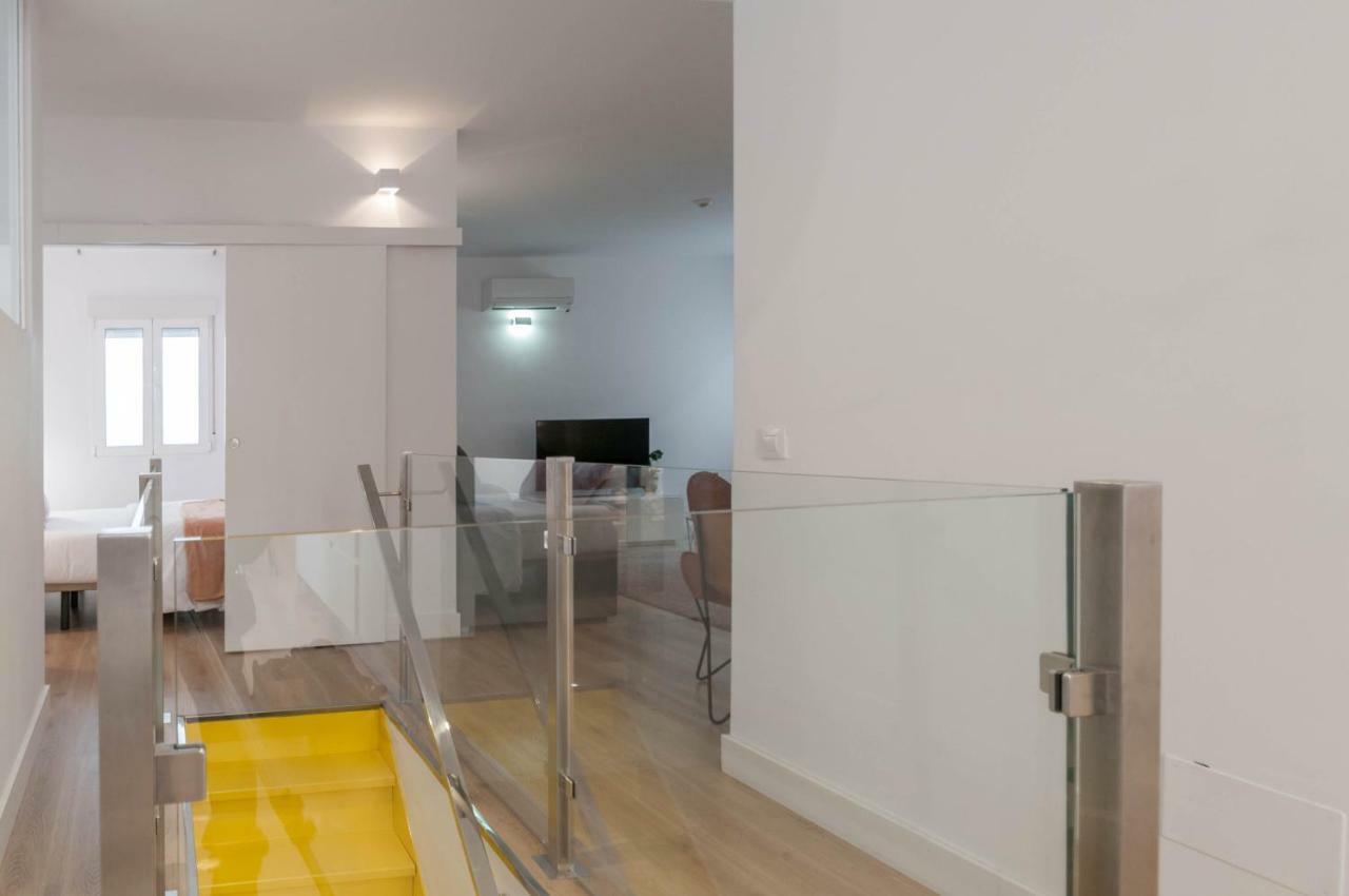 Hellenhost - Gran Via Vii Apartamento *
