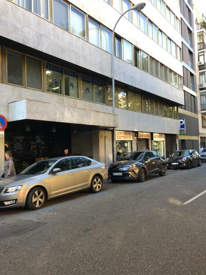 Pisos Con Piscina Barrio Exclusivo-wizinkcenter * Madrid