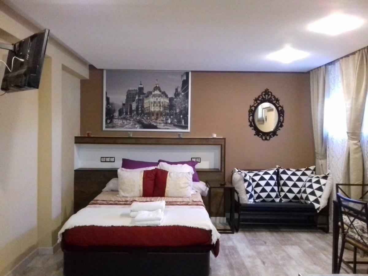 Apartamento Calle Cantalapiedra # 2 Bajo-d Madrid
