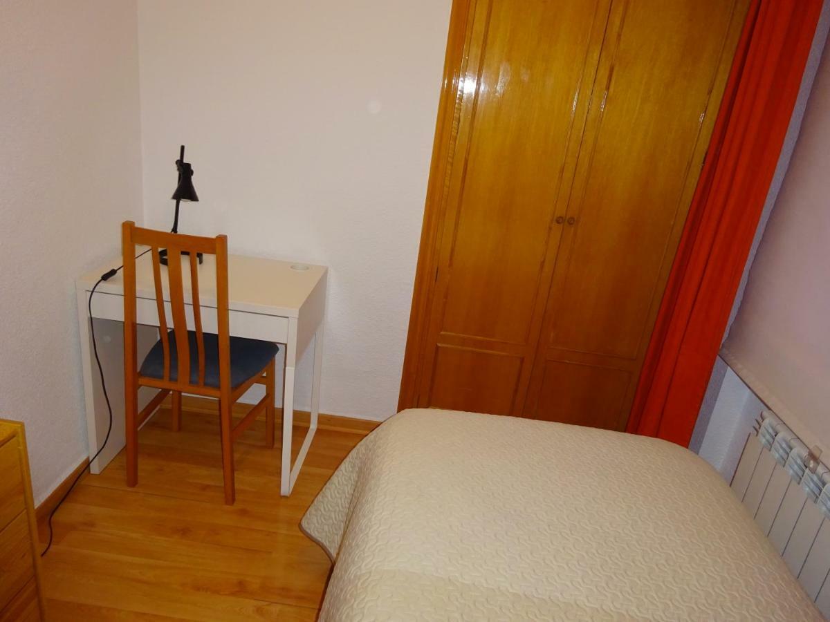 Apartamento Apart Emperatriz Isabel Madrid