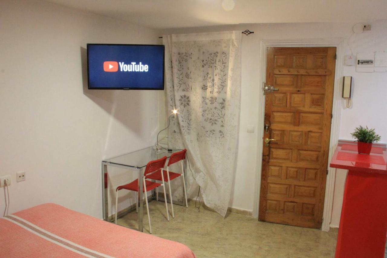 Santa Isabel Apartments, Centre *
