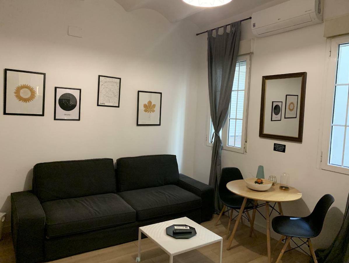 Santa Ana's Charming Flat *