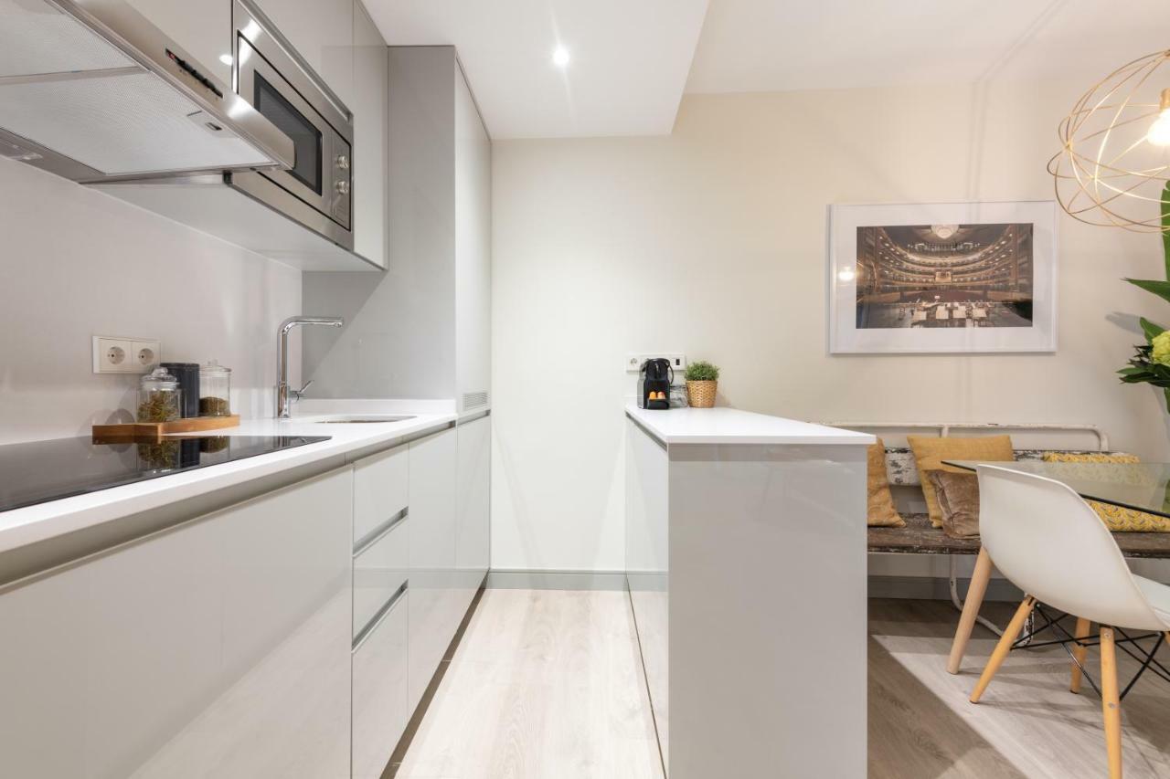 Sophisticated Brand New Flat