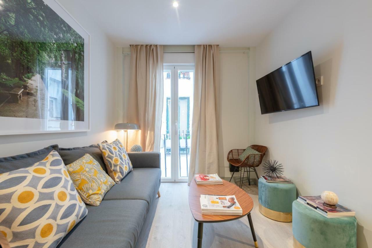 Sophisticated Brand New Flat