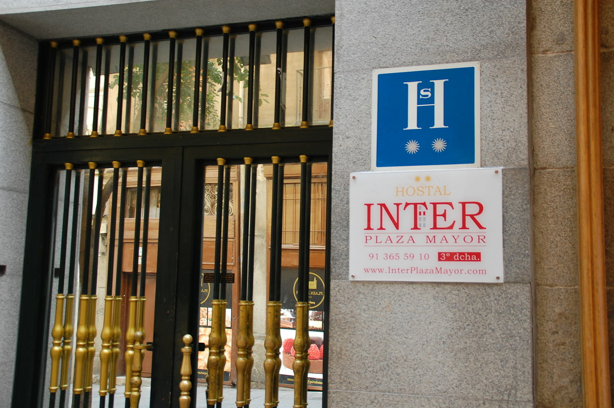 Inter Plaza Mayor Pensión 2*