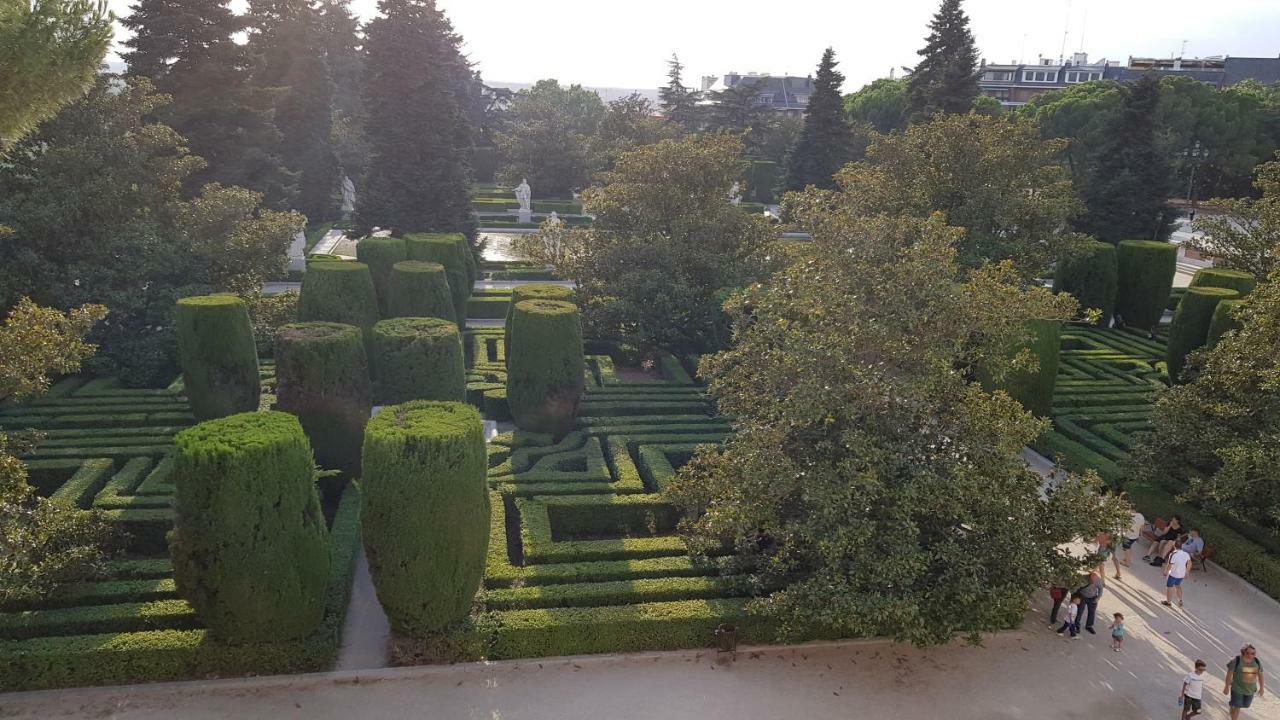 Loyola *