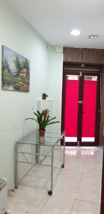 Colibri Host