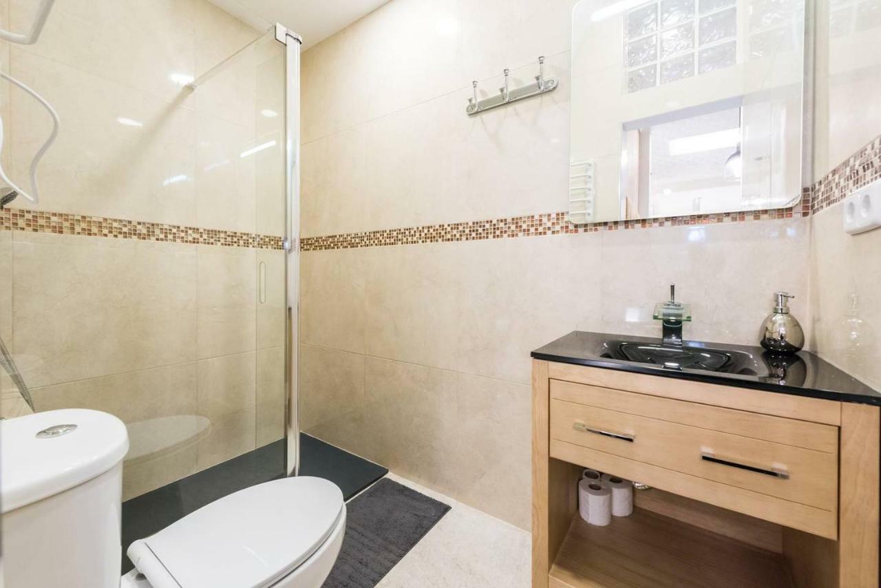 Cozy Retreat Wifi - Free Parking Apartment *