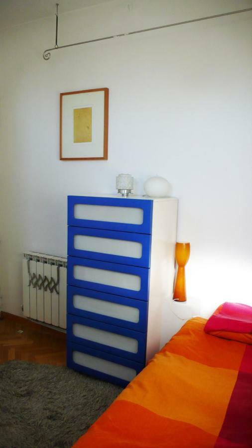 Privada Paseo Del Arte Homestay Madrid