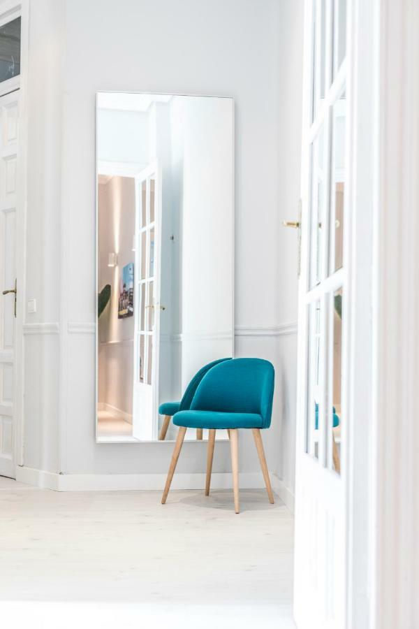 Penthouse Deluxe Granvia, By Monaro *