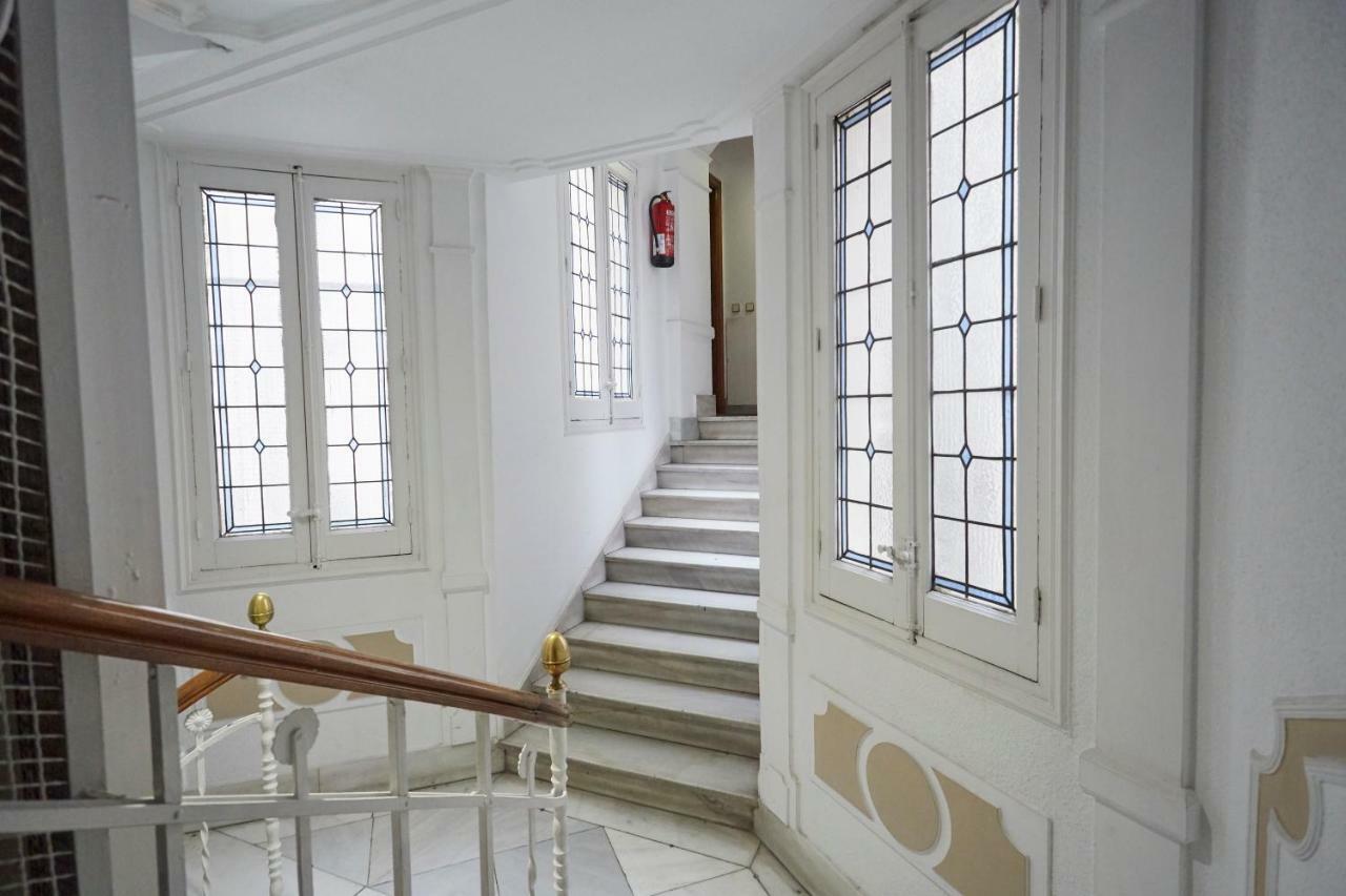 Apartment Leeways Iii In Alcala 99 *