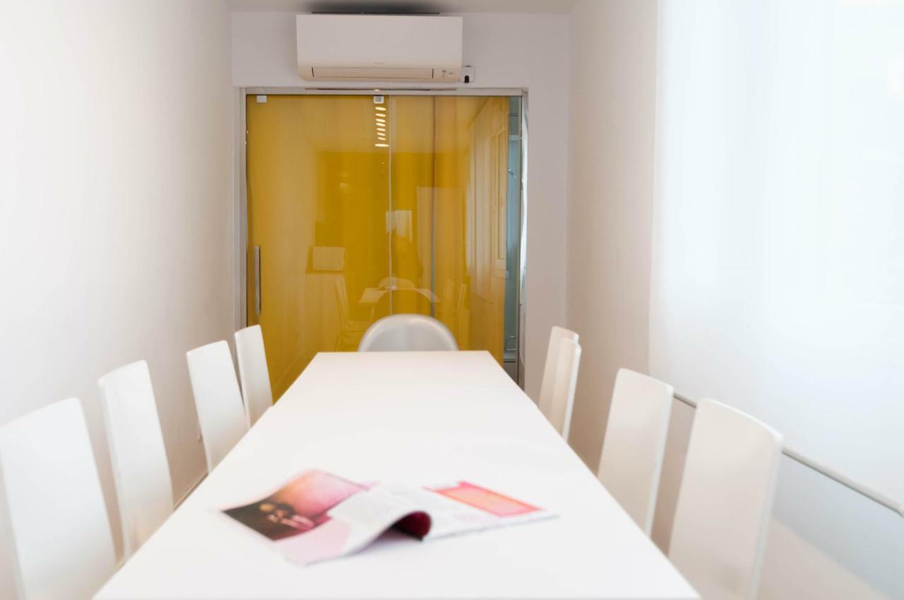 Hellenhost - Gran Via Vii Apartamento *