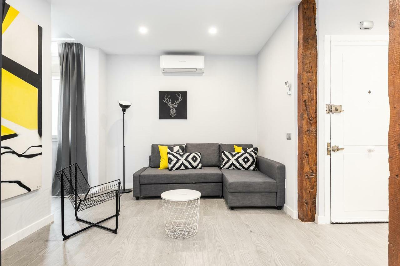 Apartamento Bnbholder Black & Yellow Design Sol Madrid