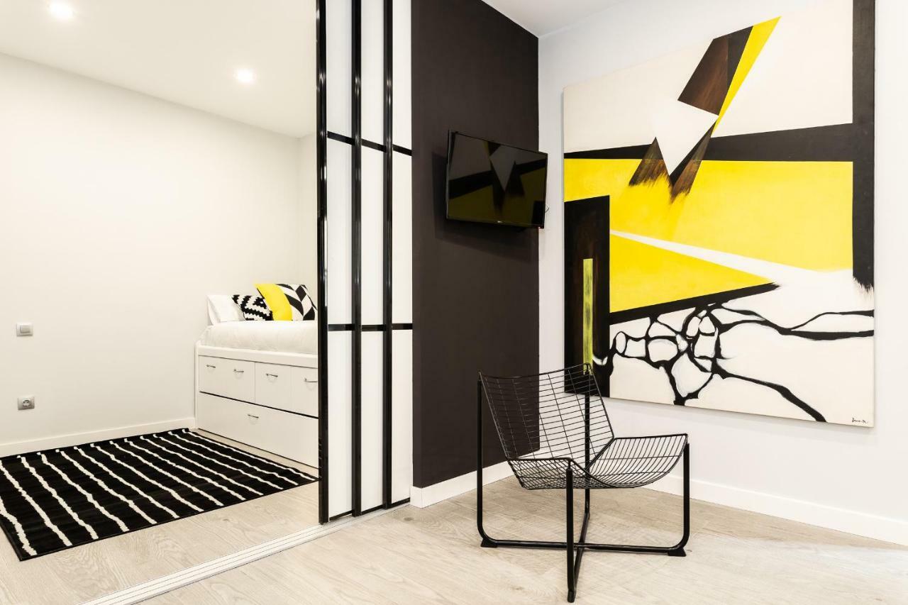 Apartamento Bnbholder Black & Yellow Design Sol