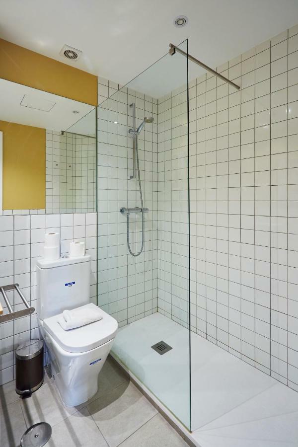 Apartment Leeways Iii In Alcala 99