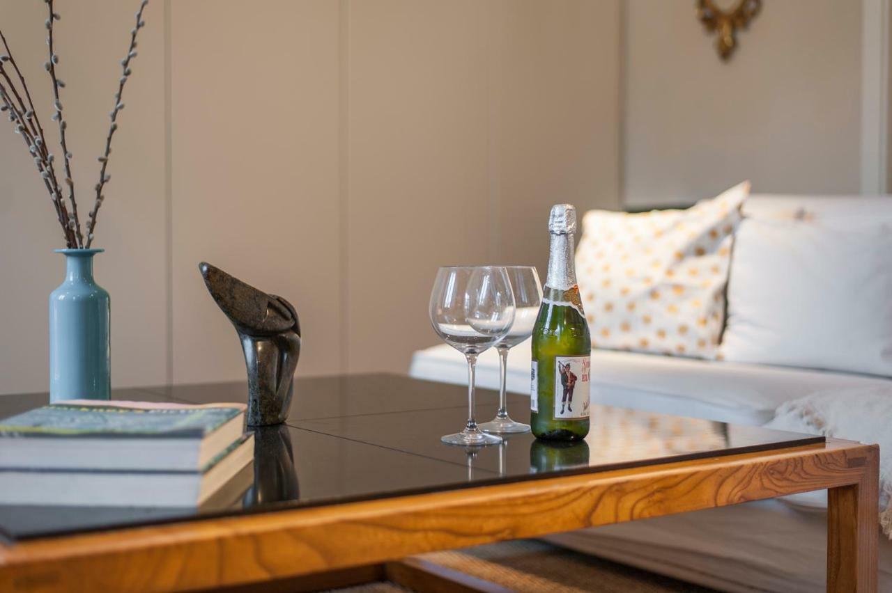 Apartamento Cinema Exclusive - Sol Ii Collection - Elevenhost