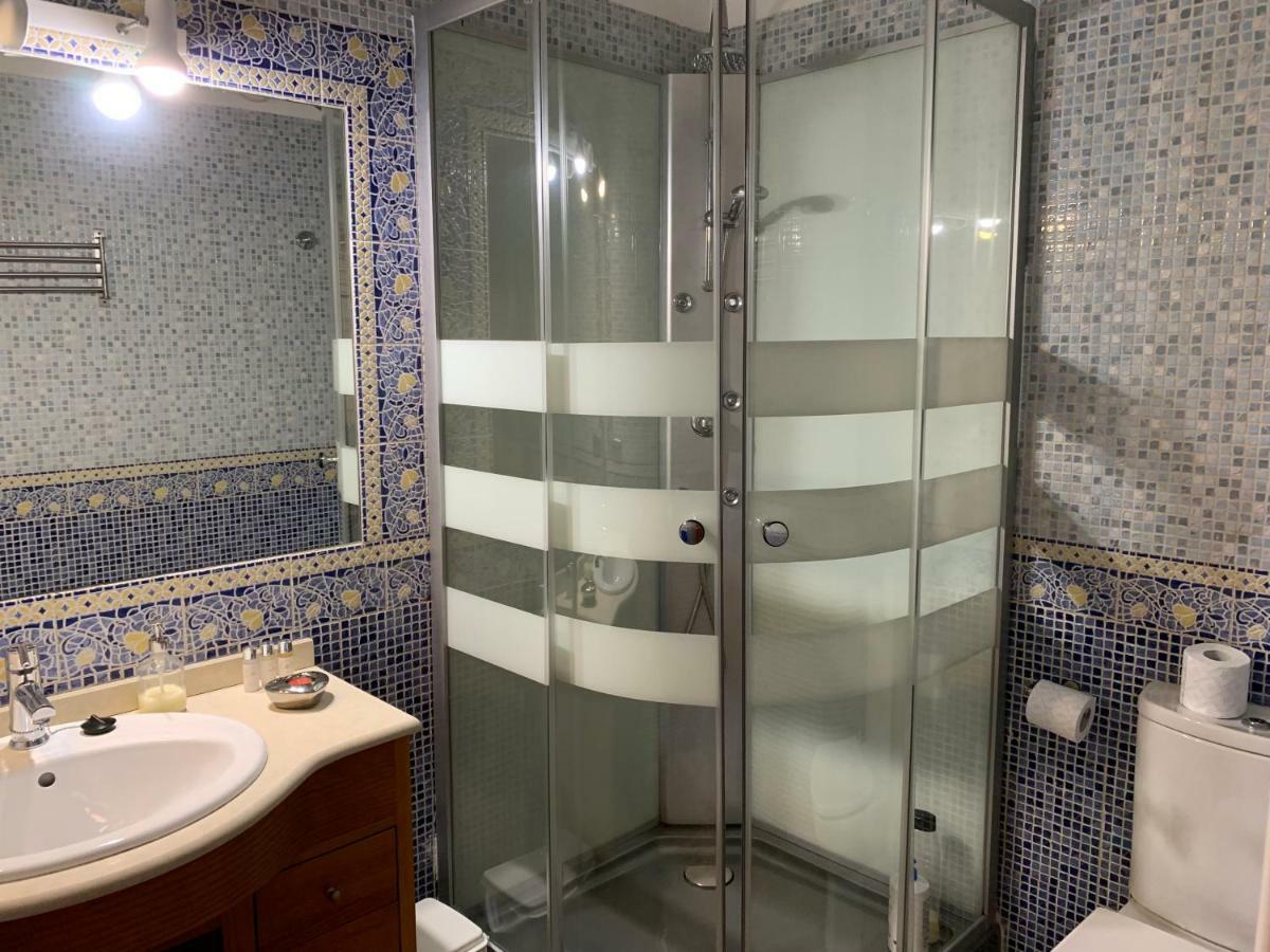 Santa Ana's Charming Flat