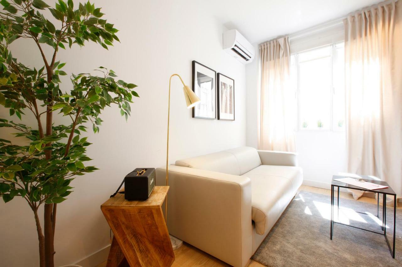 Letras By Madflats Collection Madrid