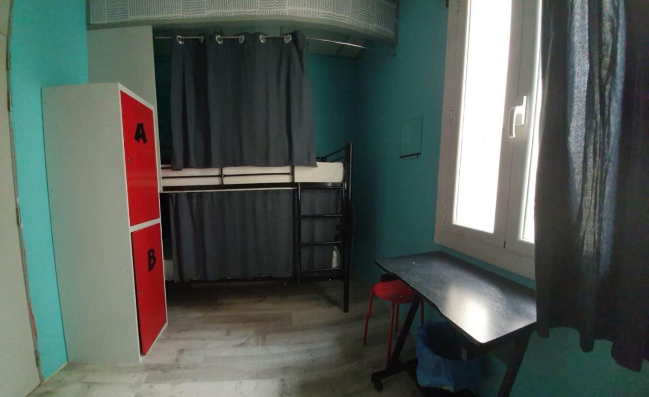 Hostal Gran Via Open
