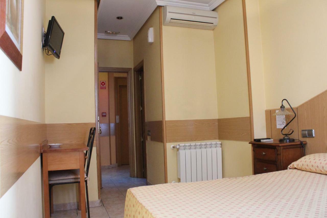 Guest house Maria Ronda 3*
