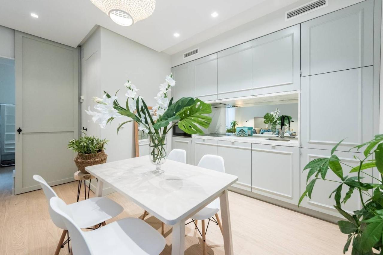 Explore From A Warm With Patio At A Newly Refurbished Manorial Building Apartamento *