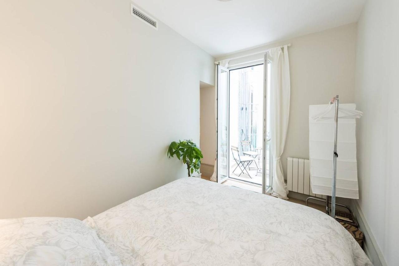 Explore From A Warm With Patio At A Newly Refurbished Manorial Building Apartamento Madrid