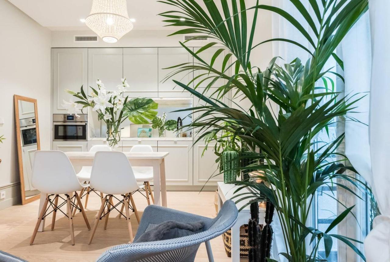 Apartamento Explore From A Warm With Patio At A Newly Refurbished Manorial Building Madrid