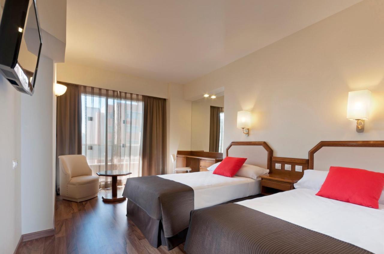 Senator Barajas Hotel 4*
