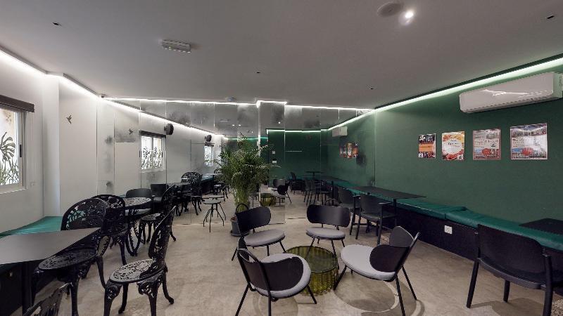 2060 The Newton * Madrid