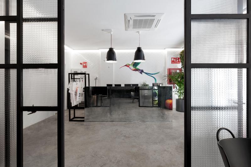 Hostal 2060 The Newton Madrid