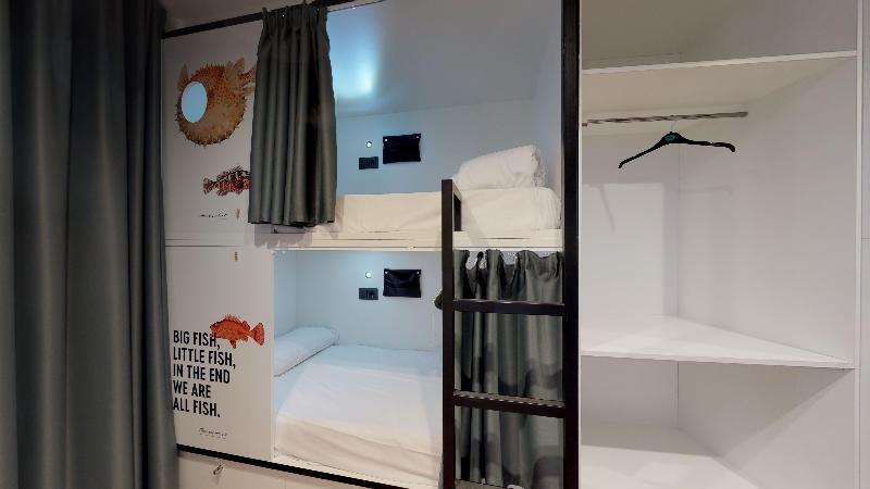 Hostal 2060 The Newton Madrid