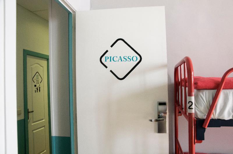 Way Hostel