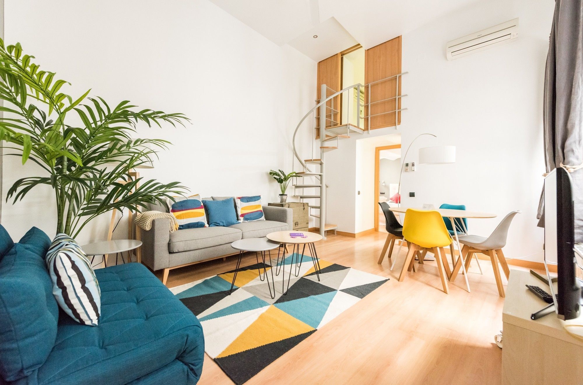 Apartamento Teatro Calderon Center