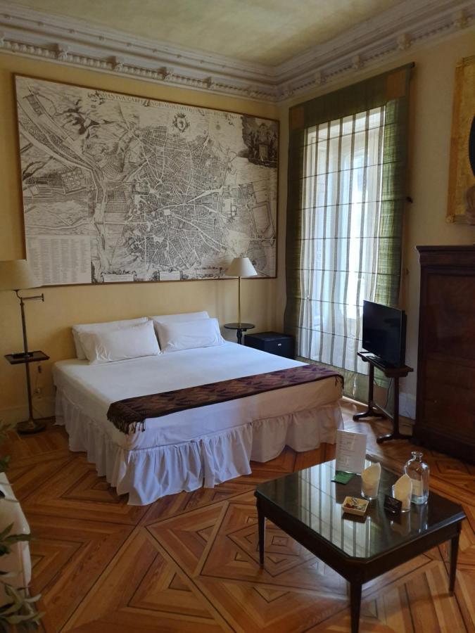 Escala ópera 3*