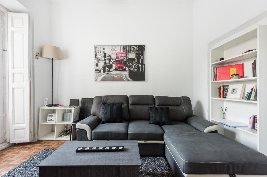 M&f Chueca Apartamento