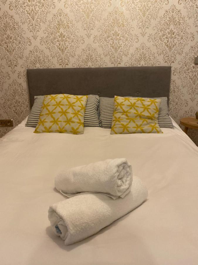 Santa Ana's Charming Flat * Madrid